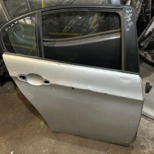 Puerta trasera derecha BMW 320i