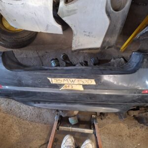 Parachoque trasero BMW 520